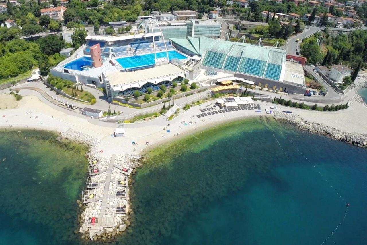 Apartment With A Parking Space - 18146 Rijeka